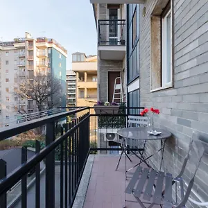  Apartment Moderno San Siro Italy